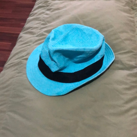 Hat - Picture 1 of 2